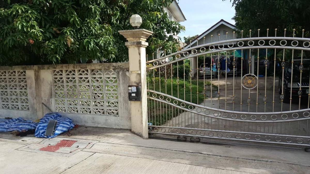 For SaleHouseBang kae, Phetkasem : 28/02/2026, 4 bedroom detached house on land area 194 sq m. 
Ready to move in, Phetkasem area, selling price 11 million, don't miss it!