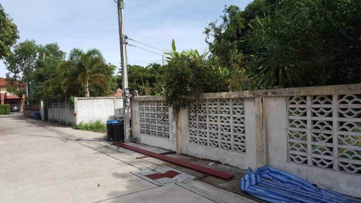 For SaleHouseBang kae, Phetkasem : 28/02/2026, 4 bedroom detached house on land area 194 sq m. 
Ready to move in, Phetkasem area, selling price 11 million, don't miss it!