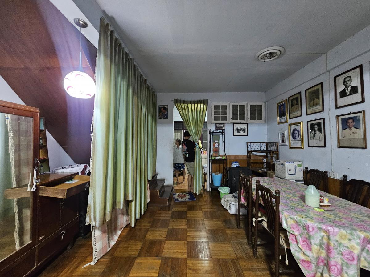 For SaleTownhomeBang Sue, Wong Sawang, Tao Pun : 28/02/2026, Townhome in the heart of Tao Poon, 3 bedrooms, 2 million trees. Convenient transportation, near MRT Tao Poon-Bang Sue. Perfect for every lifestyle