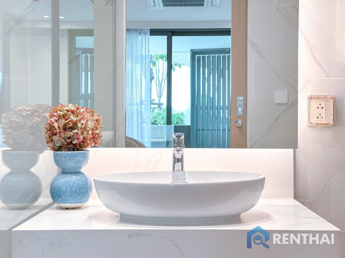 ขายคอนโดภูเก็ต : สำหรับ ขาย คอนโด 2 ห้องนอน ที่ The Aqua