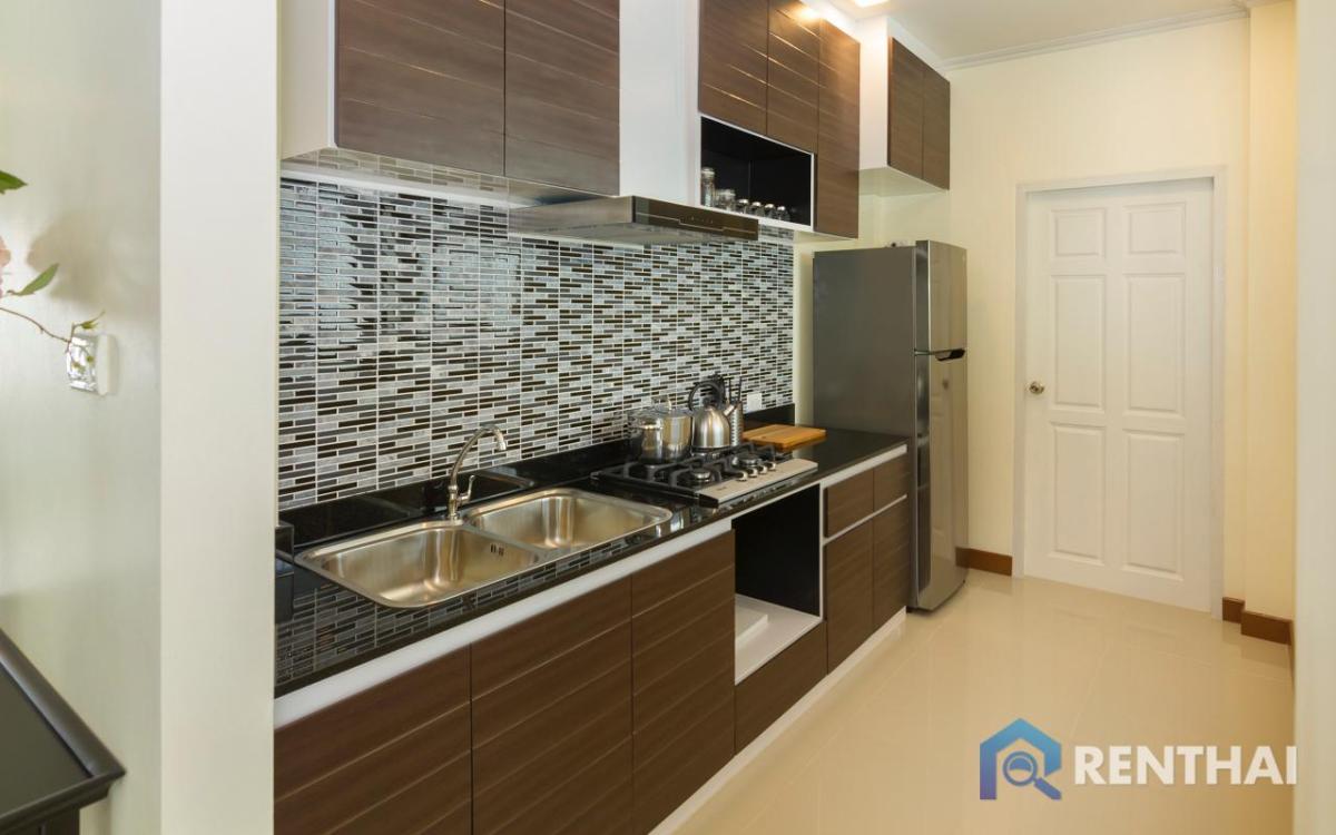 ขายบ้านพัทยา บางแสน ชลบุรี สัตหีบ : บ้าน 4 ห้องนอนในวิลล่าเอเชียติก พัทยา