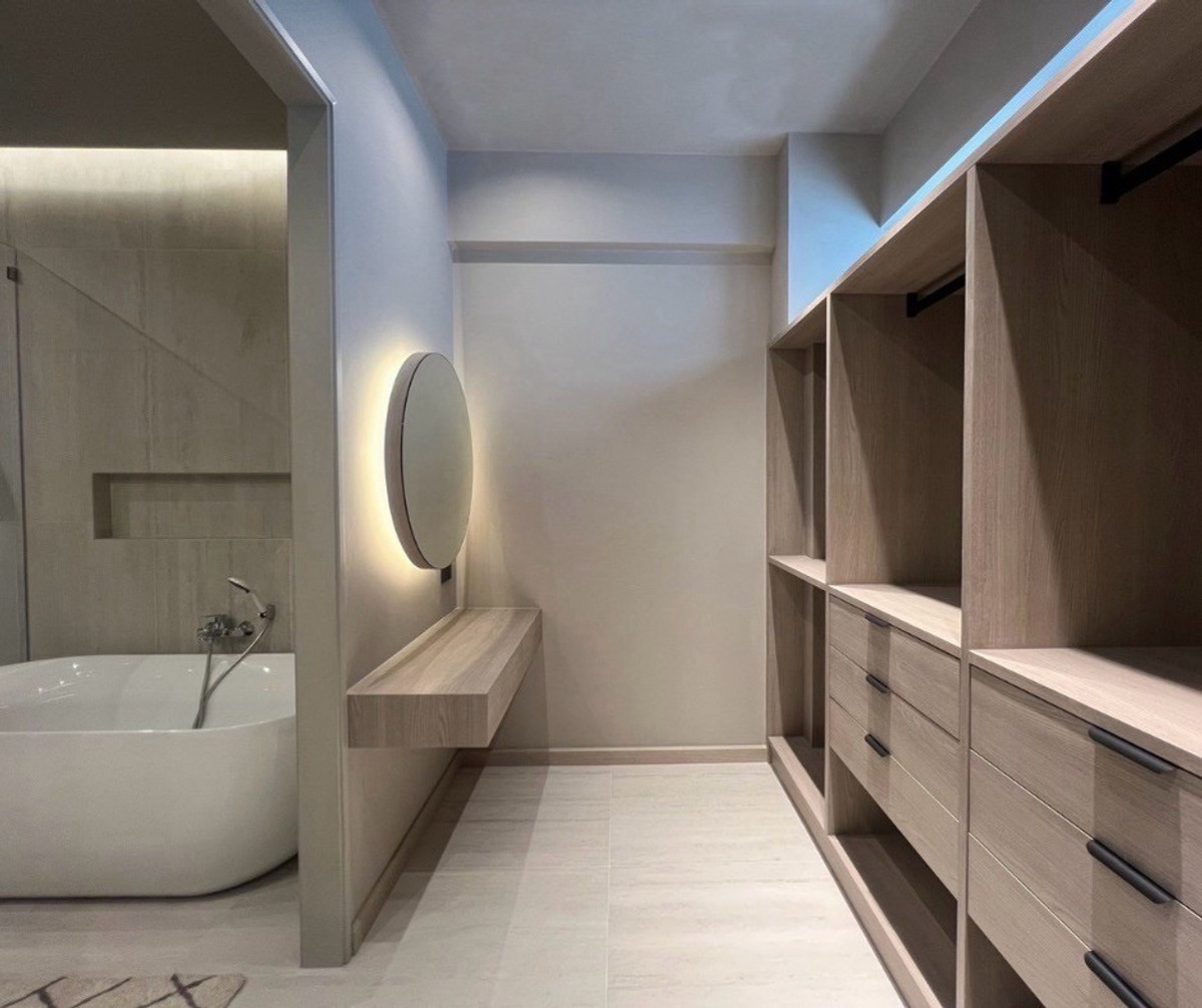 HouseOnnut, Udomsuk : 4 Bedroom Renovated Townhouse for Sale and Rent near BTS Phra Khanong Sukhumvit Ekkamai Bangkok Ideal for Home Office and Investment