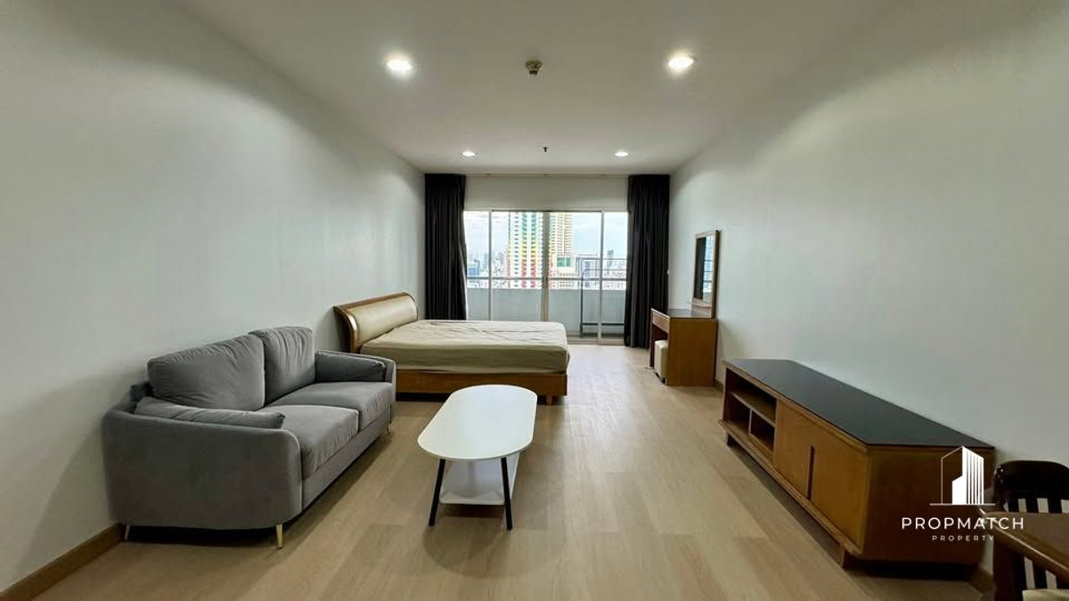 For RentCondoRatchathewi,Phayathai : ✨Flash Deal ✨The Platinum Fashion Mall (1Bed 1Bath 45SQM.) Ready to move in! Only 18,000 baht per month Tel.0981315848 @propmatch