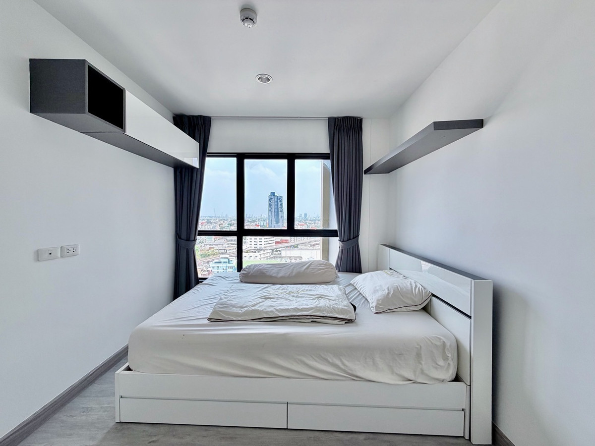 For RentCondoPinklao, Charansanitwong : For rent 1Bed 30sqm 12,000 Condo next to MRT Bang Yi Khan Charansanitwong.