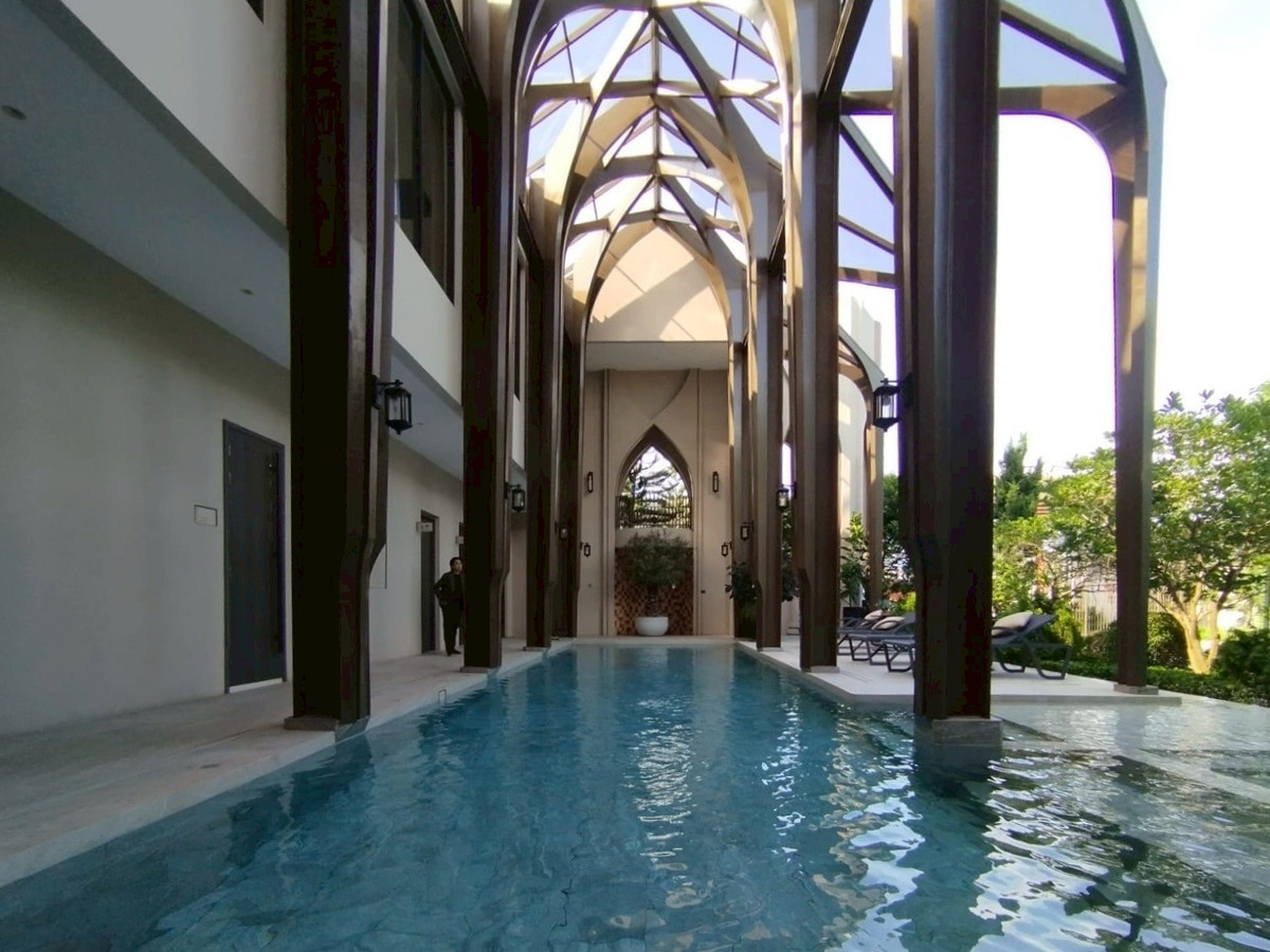 For SaleHotel&Apartment BusinessPinklao, Charansanitwong : Luxury mansion for sale, luxury house, single house, Grand Bangkok Boulevard Pinklao-Borom, corner house with private elevator.