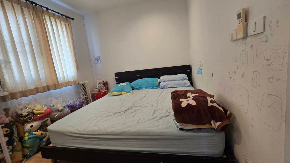 ขายทาวน์โฮมมีนบุรี-ร่มเกล้า : ขายทาวน์เฮาส์ 2 ชั้น แปลงมุม หมู่บ้านพฤกษาวิลล์ 50/1 รามคำแหง – ซอยมิสทีน (ถ.ราษฎร์พัฒนา) ที่ดิน 32.6 ตร.ว. (แปลงมุม ได้พื้นที่ข้างบ้านเพิ่ม) พื้นที่ใช้สอย 120 ตร.ม. 3 ห้องนอน 2 ห้องน้ำ