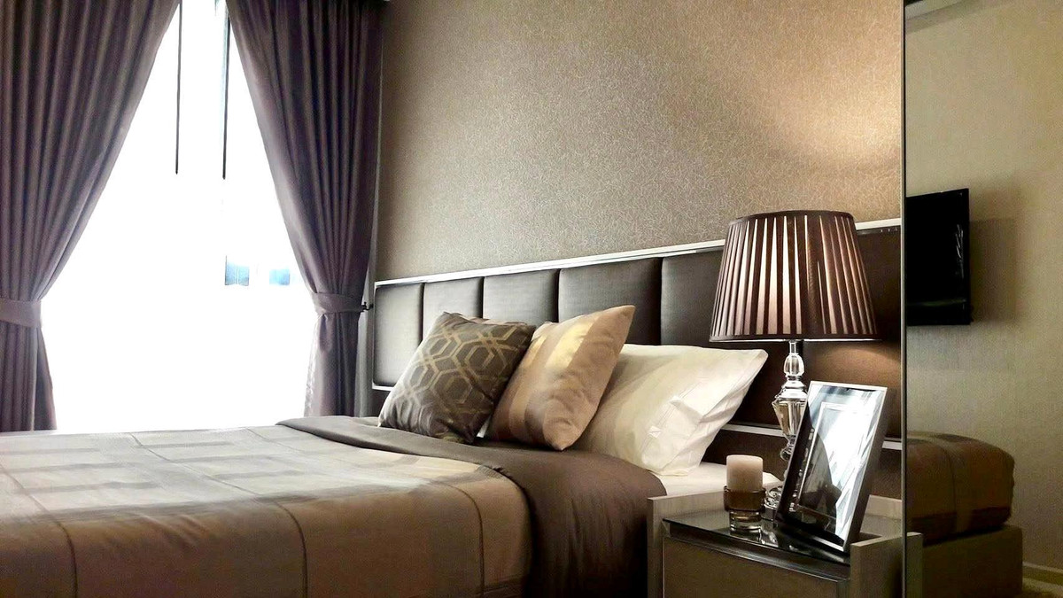 ให้เช่าคอนโดสุขุมวิท อโศก ทองหล่อ : ให้เช่า Rhythm สุขุมวิท 42 ใกล้ BTS เอกมัย ติดห้าง Gateway Ekamai