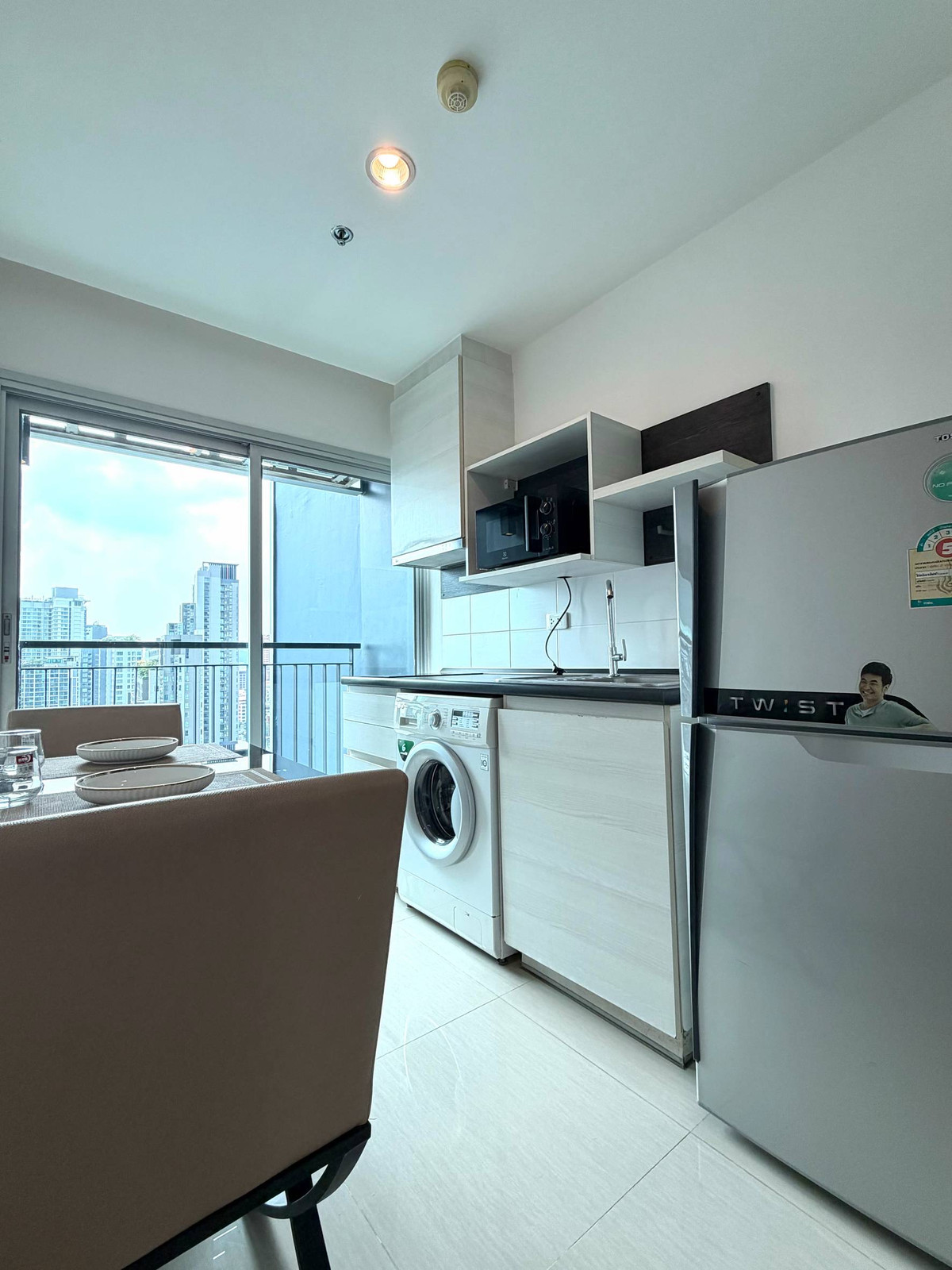 For RentCondoRatchadapisek, Huaikwang, Suttisan : Condo for rent, Life Ratchadaphisek, 1 bedroom, size 31.5 sq m., 6 foot bed.