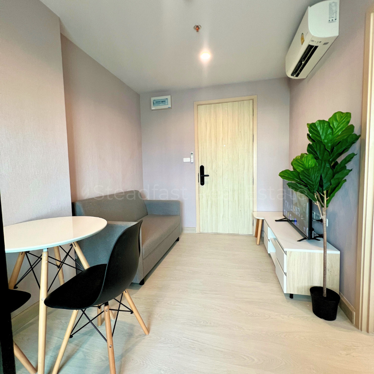 ให้เช่าคอนโดแจ้งวัฒนะ เมืองทอง : ให้เช่านิวโนเบิลงามวงศ์วาน ทำเลดีเดินทางสะดวก  ขนาด 26 sqm 10,000 บ./ด.พร้อมเข้าอยู่!💙 Line : @steadfastre 