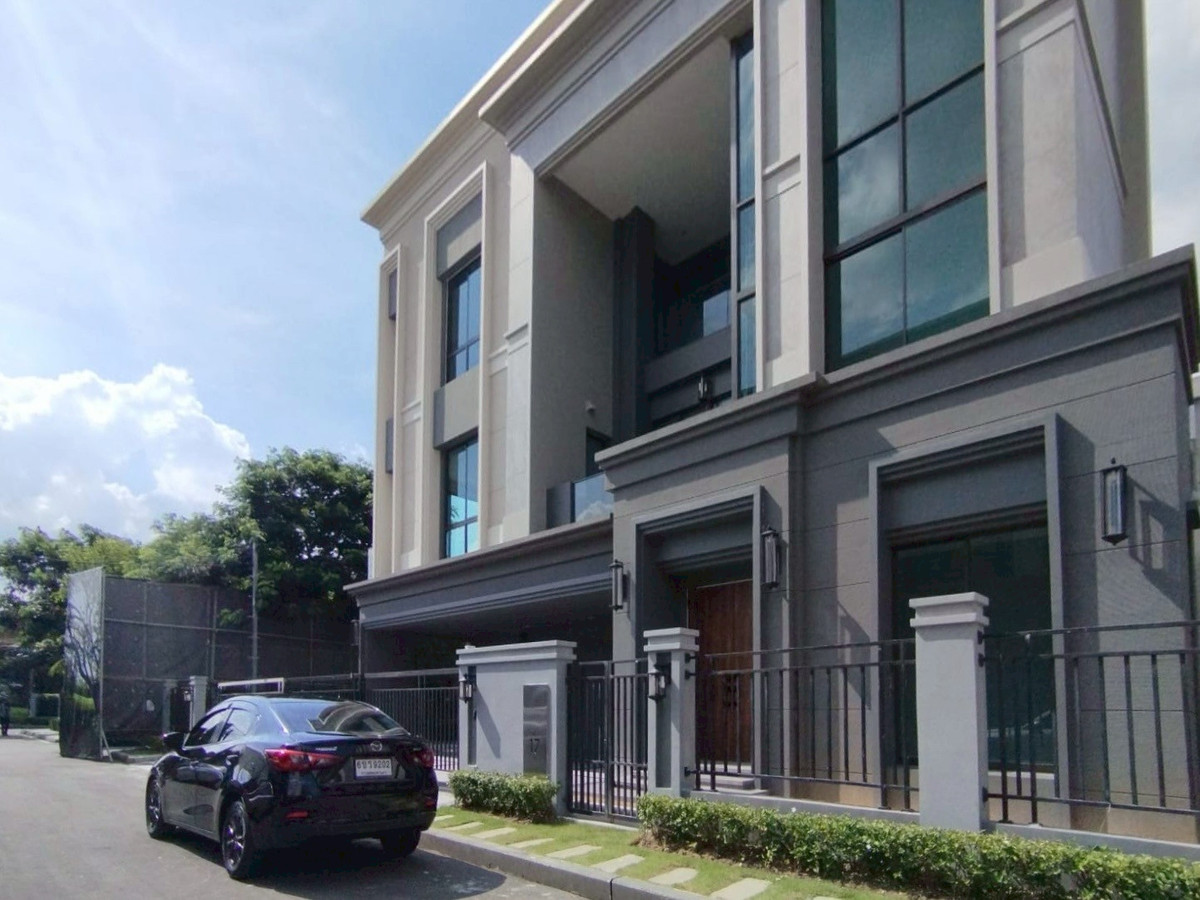 For SaleHotel&Apartment BusinessPinklao, Charansanitwong : Luxury mansion for sale, luxury house, single house, Grand Bangkok Boulevard Pinklao-Borom, corner house with private elevator.