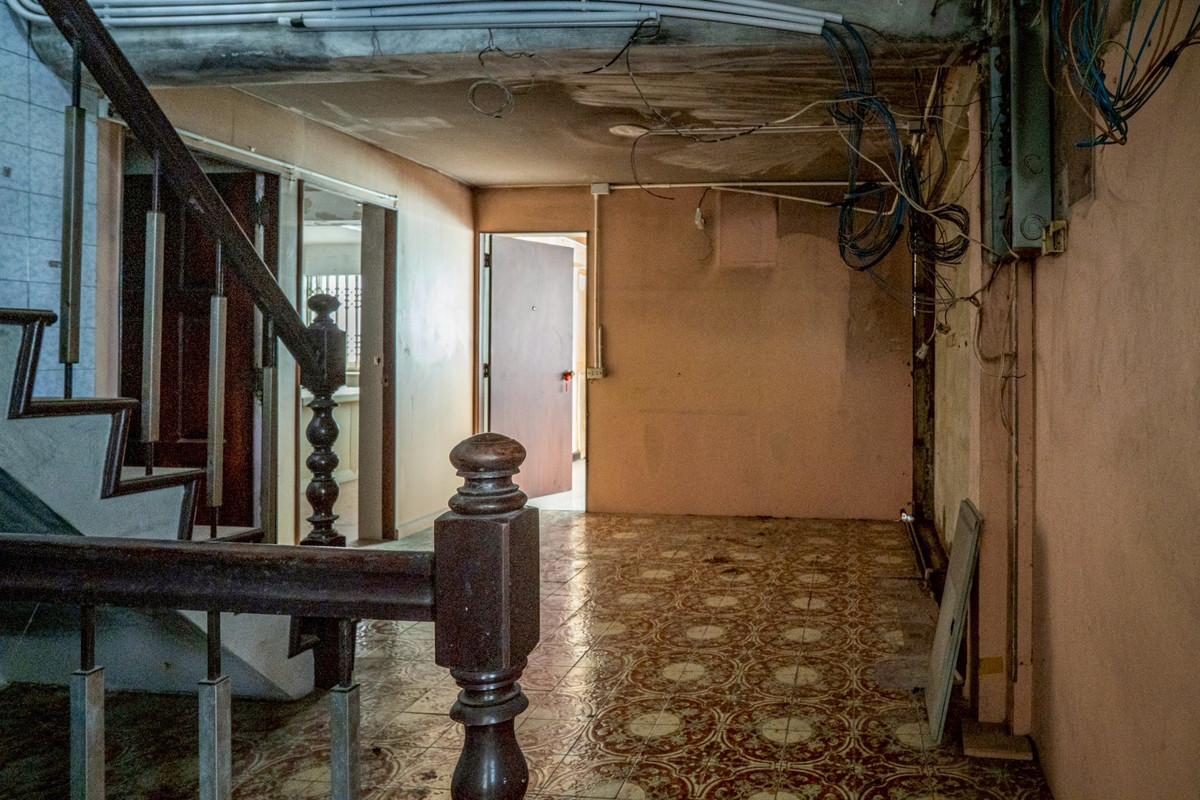 ขายทาวน์โฮมเยาวราช บางลำพู : ขาย ❗️ ทาวน์เฮ้า 6 ชั้น 2 คูหา บ้านเปล่า ทำเลดีมาก ใกล้กับ MRT สนามไชย และ MRT สามยอด