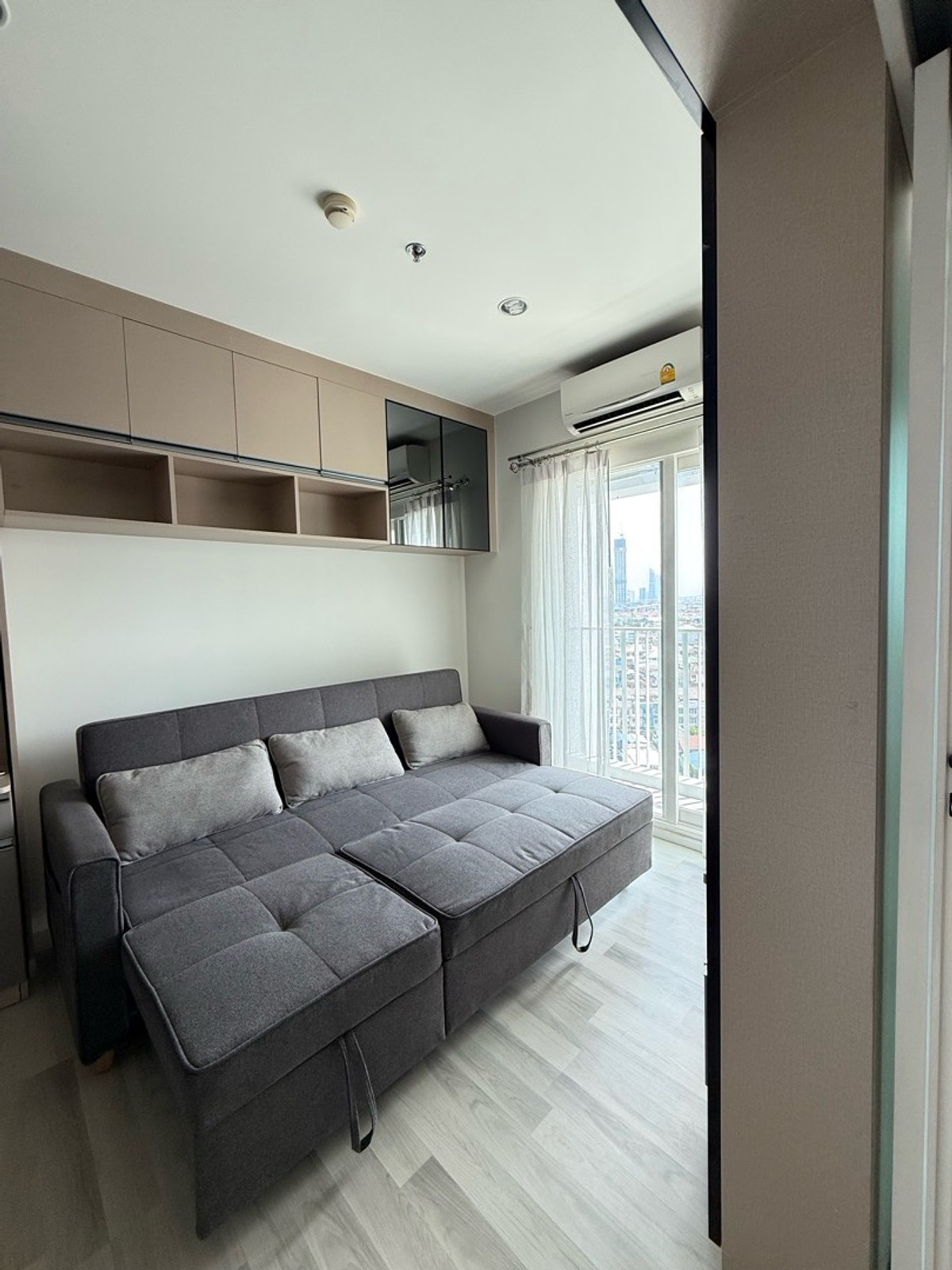 ให้เช่าคอนโดสาทร นราธิวาส : คอนโดพรีเมี่ยม The key สาทร-เจริญราษฎร์ วิวสะพานแขวน ปล่อยเช่าราคาน่ารัก