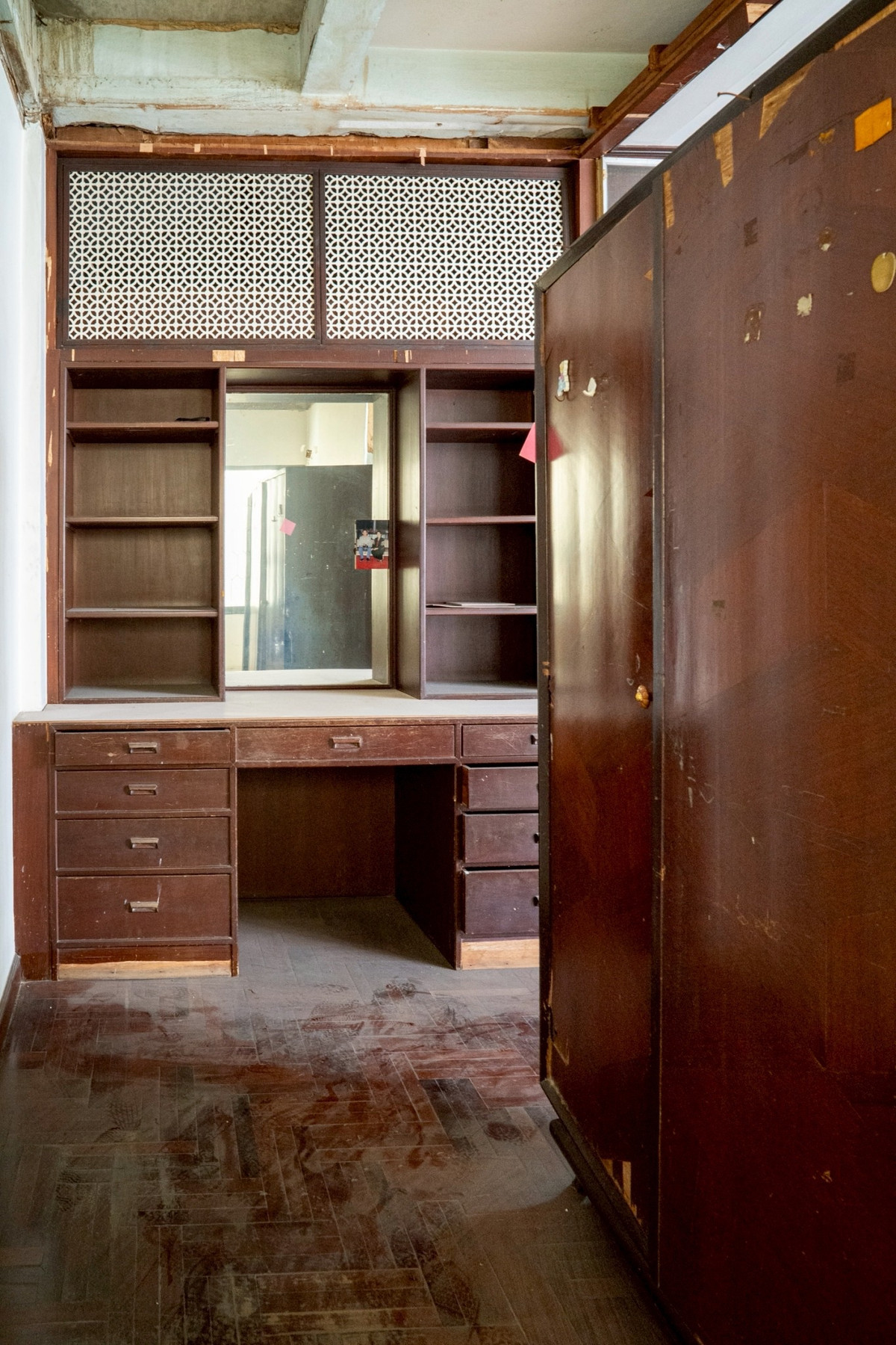 ขายทาวน์โฮมเยาวราช บางลำพู : ขาย ❗️ ทาวน์เฮ้า 6 ชั้น 2 คูหา บ้านเปล่า ทำเลดีมาก ใกล้กับ MRT สนามไชย และ MRT สามยอด