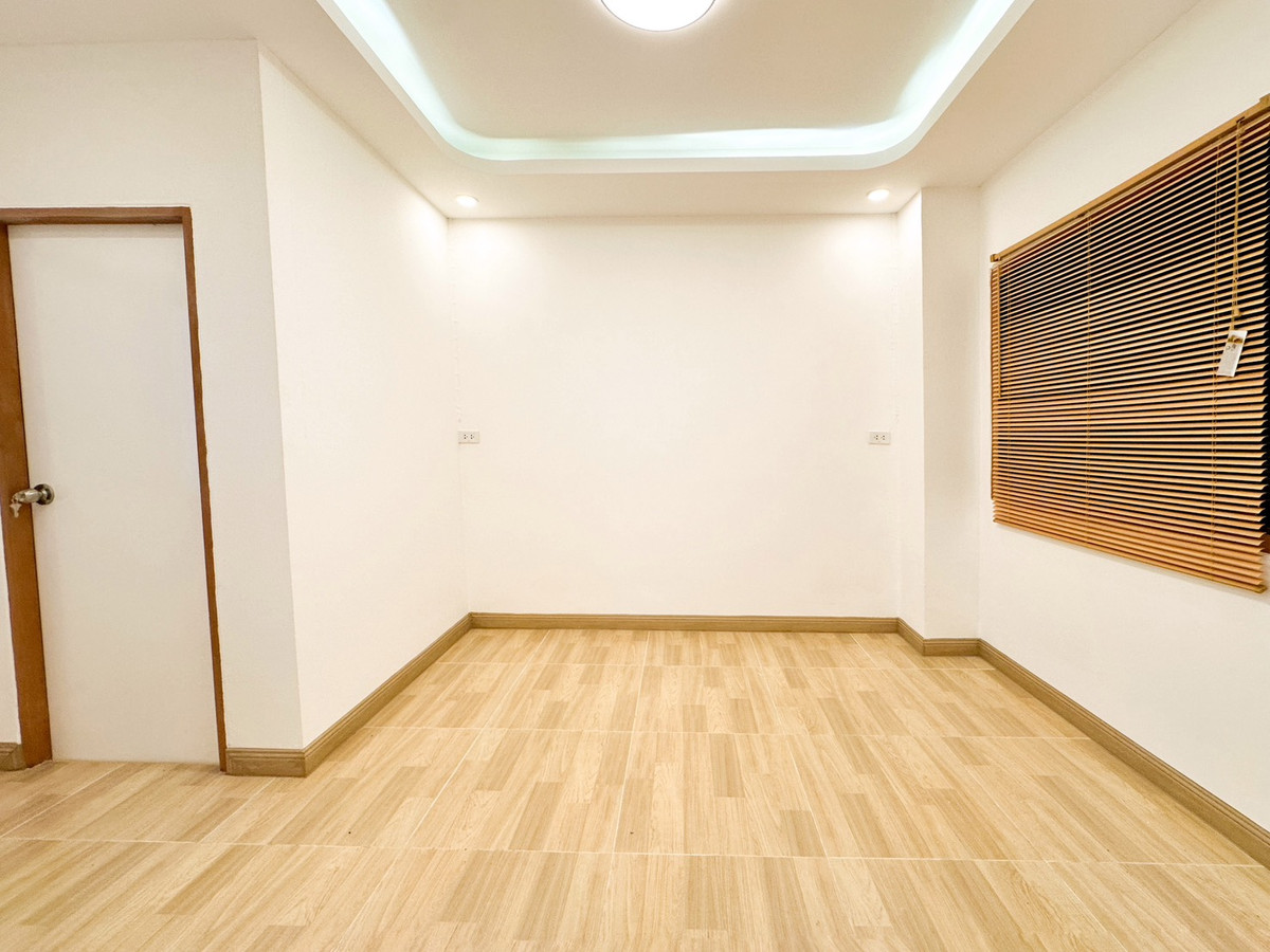 ขายคอนโดปทุมธานี รังสิต ธรรมศาสตร์ : ขายคอนโดเอื้ออาทรมิตซู พหล กม.44 ฟรีโอน ใกล้นวนคร ตลาดไท ม.ธรรมศาสตร์ รีโนเวทใหม่ พร้อมเฟอร์