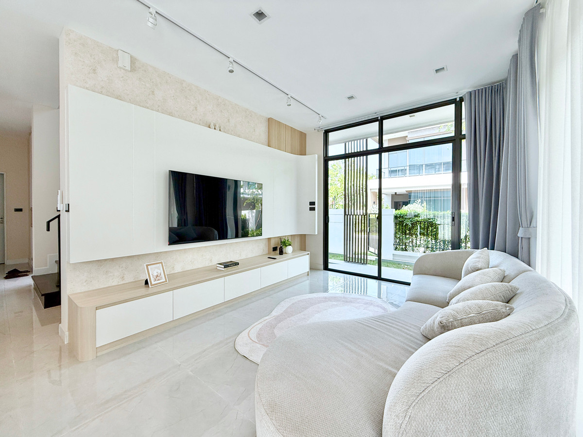 บ้านบางนา แบริ่ง ลาซาล : 🚀 บางกอก บูเลอวาร์ด บางนา กม.5 - 237ตรม. 4นอน4น้ำ2ที่จอดรถ ปรับลดค่าเช่า 092-545-6151 (ทีม)