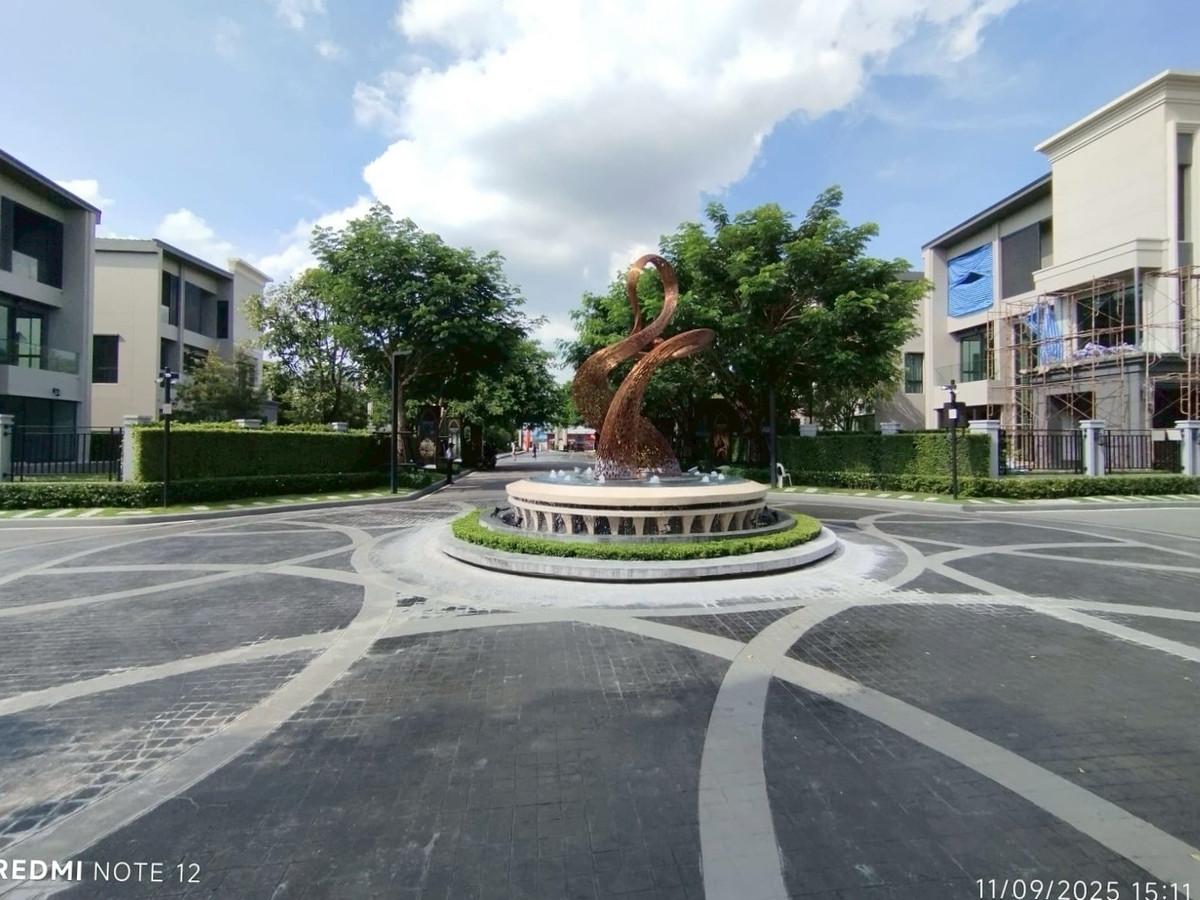 For SaleHotel&Apartment BusinessPinklao, Charansanitwong : Luxury mansion for sale, luxury house, single house, Grand Bangkok Boulevard Pinklao-Borom, corner house with private elevator.