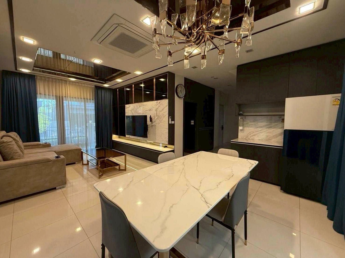 ให้เช่าบ้านพัฒนาการ ศรีนครินทร์ : Single house for rent