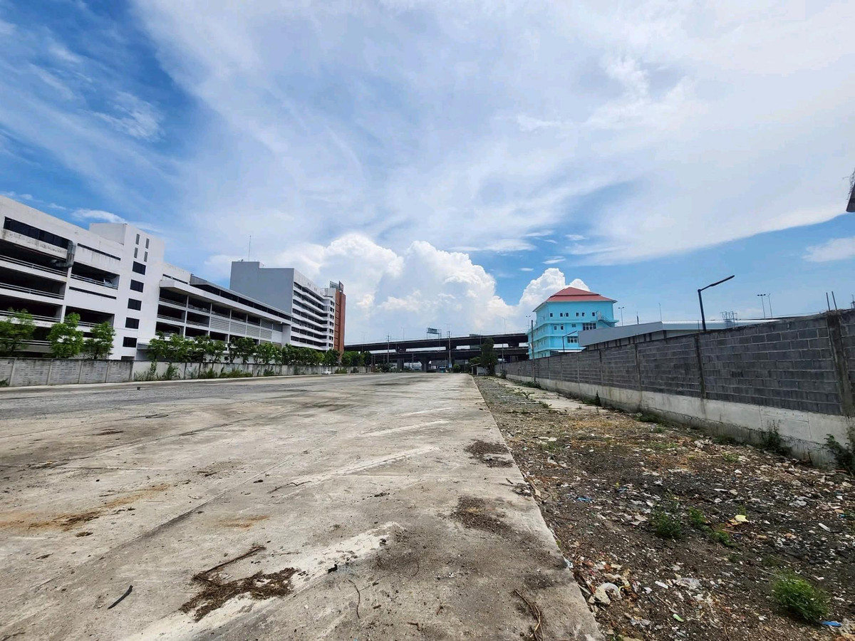 ให้เช่าที่ดินบางนา แบริ่ง ลาซาล : ให้เช่าที่ดิน 6 ไร่ ติดถนนบางนา-ตราด กม.13 ทำเลศักยภาพ ใกล้สุวรรณภูมิ