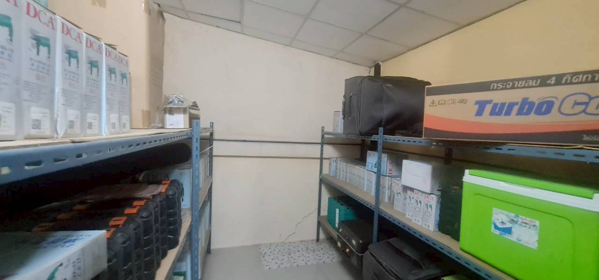 For SaleTownhomeNakhon Pathom : Townhouse, 2 floors, 24 sq m., Siwarat Village 5, Phetkasem Road, Phutmonthon Sai 4 Road, Krathum Lom Subdistrict, Sam Phran District, Nakhon Pathom Province.