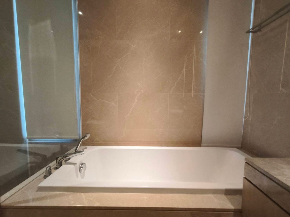 For RentCondoWongwianyai, Charoennakor : Magnolias Waterfront Resiences for rent