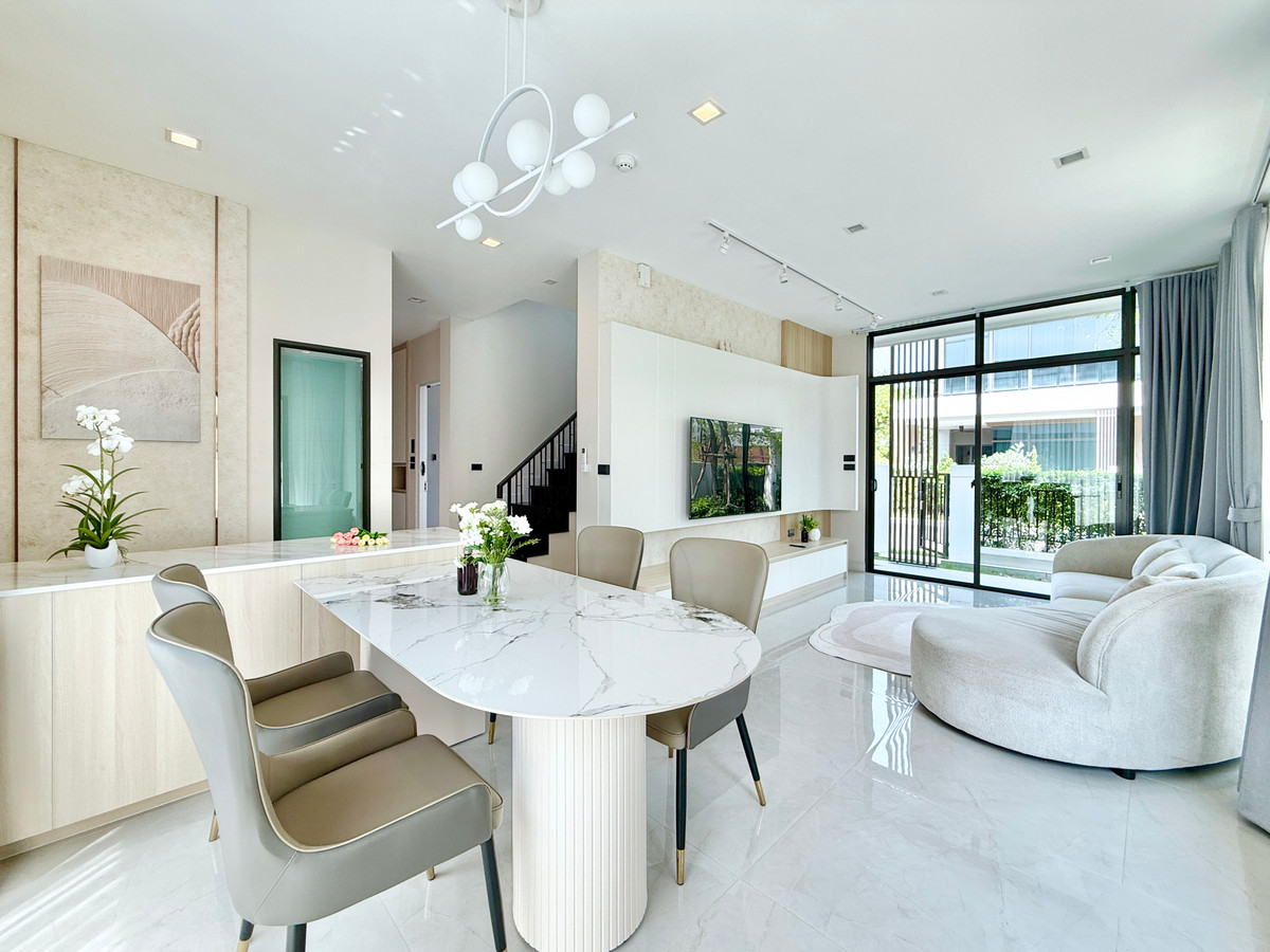 บ้านบางนา แบริ่ง ลาซาล : 🚀 บางกอก บูเลอวาร์ด บางนา กม.5 - 237ตรม. 4นอน4น้ำ2ที่จอดรถ ปรับลดค่าเช่า 092-545-6151 (ทีม)