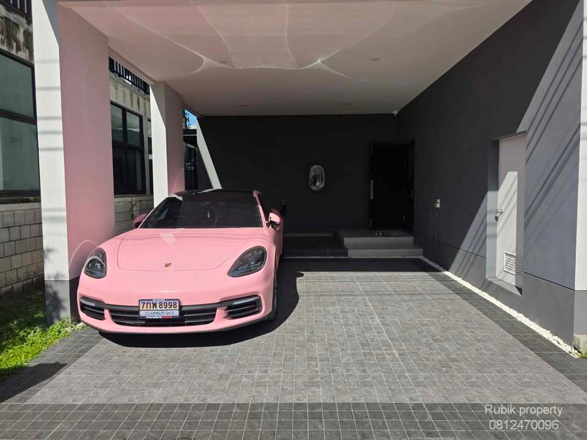 For SaleHouseRama5, Ratchapruek, Bangkruai : 🏡✨ House for sale, fully decorated! Centro Ratchaphruek-Suan Phak RB1710 House in new condition, luxuriously decorated, ready to move in immediately. Traveling is very convenient. Very close to the city