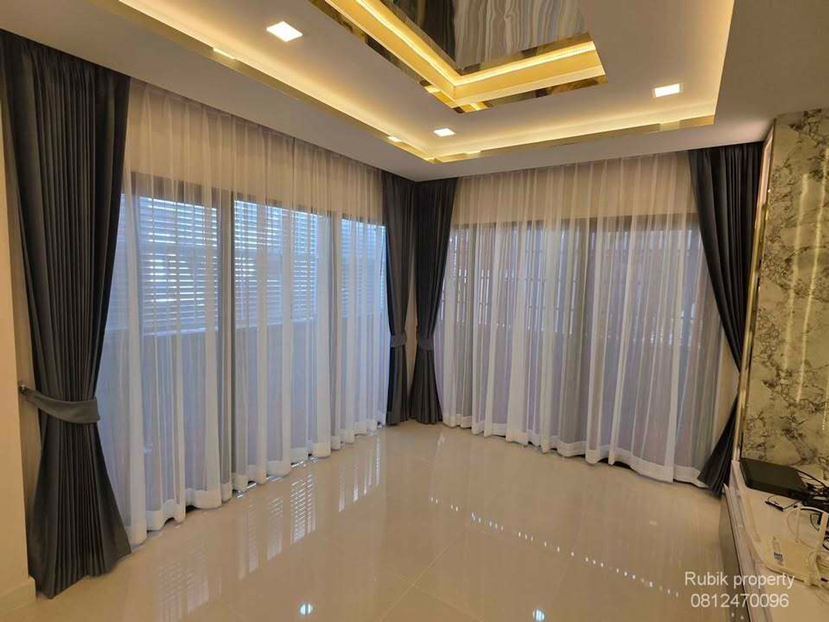 For SaleHouseRama5, Ratchapruek, Bangkruai : 🏡✨ House for sale, fully decorated! Centro Ratchaphruek-Suan Phak RB1710 House in new condition, luxuriously decorated, ready to move in immediately. Traveling is very convenient. Very close to the city