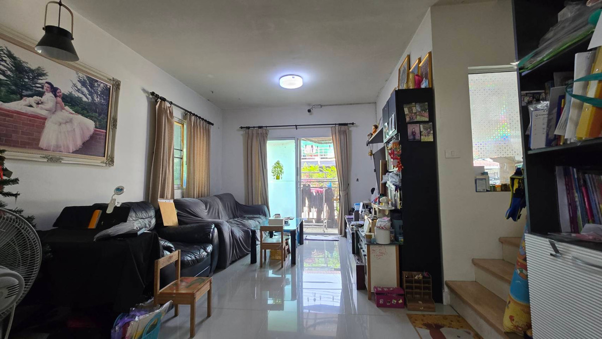 ขายทาวน์โฮมมีนบุรี-ร่มเกล้า : ขายทาวน์เฮาส์ 2 ชั้น แปลงมุม หมู่บ้านพฤกษาวิลล์ 50/1 รามคำแหง – ซอยมิสทีน (ถ.ราษฎร์พัฒนา) ที่ดิน 32.6 ตร.ว. (แปลงมุม ได้พื้นที่ข้างบ้านเพิ่ม) พื้นที่ใช้สอย 120 ตร.ม. 3 ห้องนอน 2 ห้องน้ำ