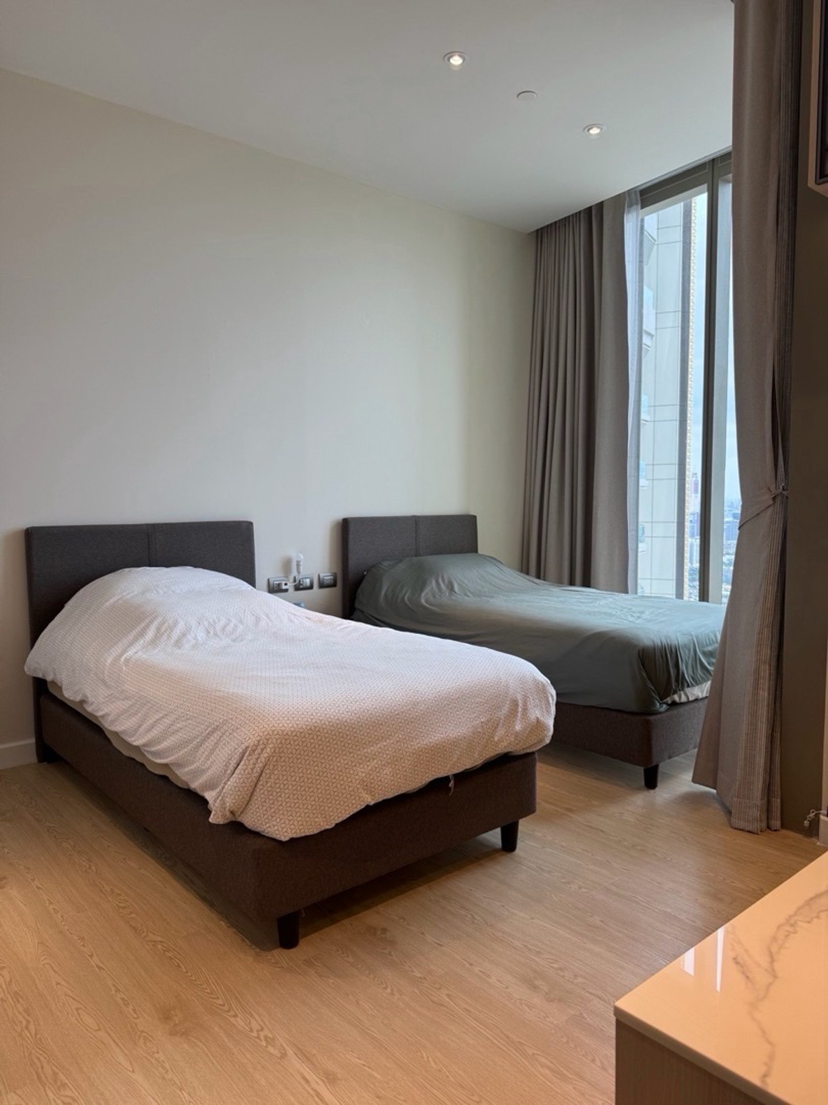 For SaleCondoWongwianyai, Charoennakor : 2BR River View Residence at Magnolia Waterfront next to ICONSIAM, 94 sqm high ceiling unit, premium riverside living, ideal for residence or investment