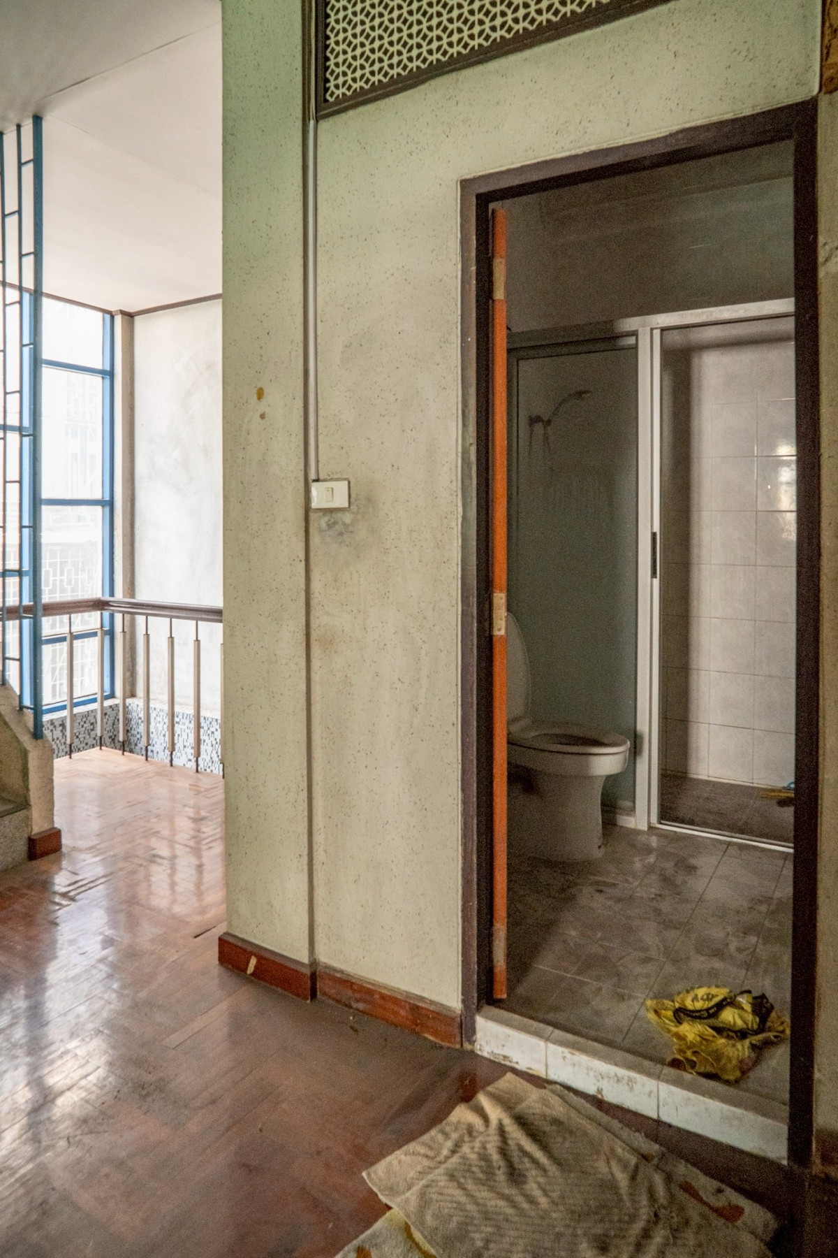 ขายทาวน์โฮมเยาวราช บางลำพู : ขาย ❗️ ทาวน์เฮ้า 6 ชั้น 2 คูหา บ้านเปล่า ทำเลดีมาก ใกล้กับ MRT สนามไชย และ MRT สามยอด