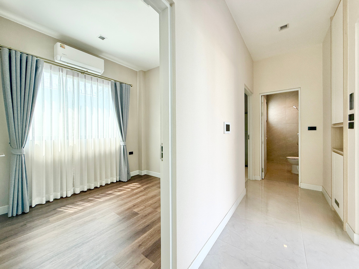 บ้านบางนา แบริ่ง ลาซาล : 🚀 บางกอก บูเลอวาร์ด บางนา กม.5 - 237ตรม. 4นอน4น้ำ2ที่จอดรถ ปรับลดค่าเช่า 092-545-6151 (ทีม)