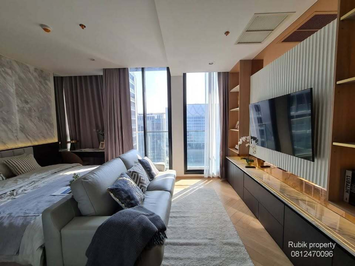 CondoWitthayu, Chidlom, Langsuan, Ploenchit : 🏙️✨ For rent/sale, luxury condo in the heart of the city - Noble Ploenchit (Noble Ploenchit) RB1711, luxury condo, luxury level. The best location on Wireless Road - Ploenchit