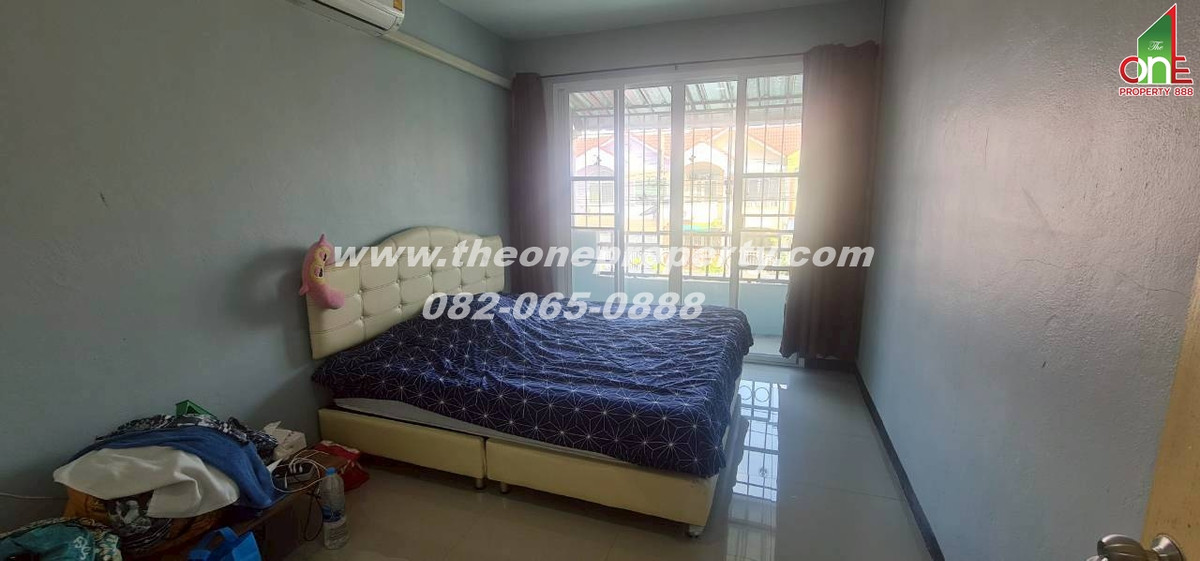 For SaleTownhomeNakhon Pathom : Townhouse, 2 floors, 24 sq m., Siwarat Village 5, Phetkasem Road, Phutmonthon Sai 4 Road, Krathum Lom Subdistrict, Sam Phran District, Nakhon Pathom Province.