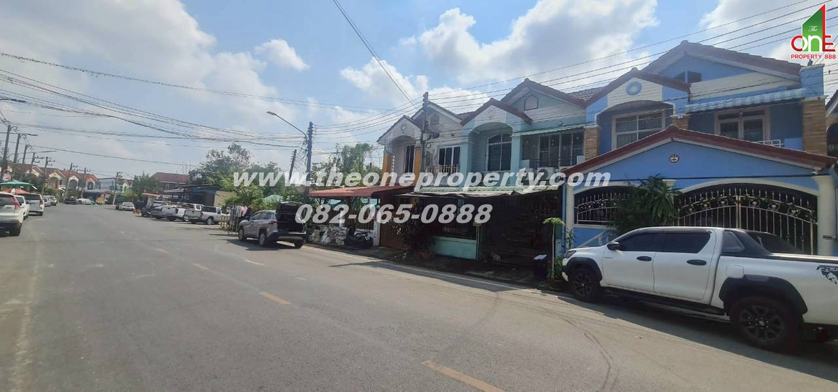 For SaleTownhomeNakhon Pathom : Townhouse, 2 floors, 24 sq m., Siwarat Village 5, Phetkasem Road, Phutmonthon Sai 4 Road, Krathum Lom Subdistrict, Sam Phran District, Nakhon Pathom Province.