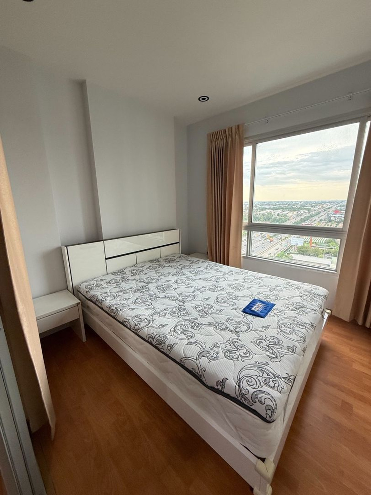 ให้เช่าคอนโดบางแค เพชรเกษม : ให้เช่า เดอะ เพรสซิเดนท์ เพชรเกษม - บางแค ชั้น 16