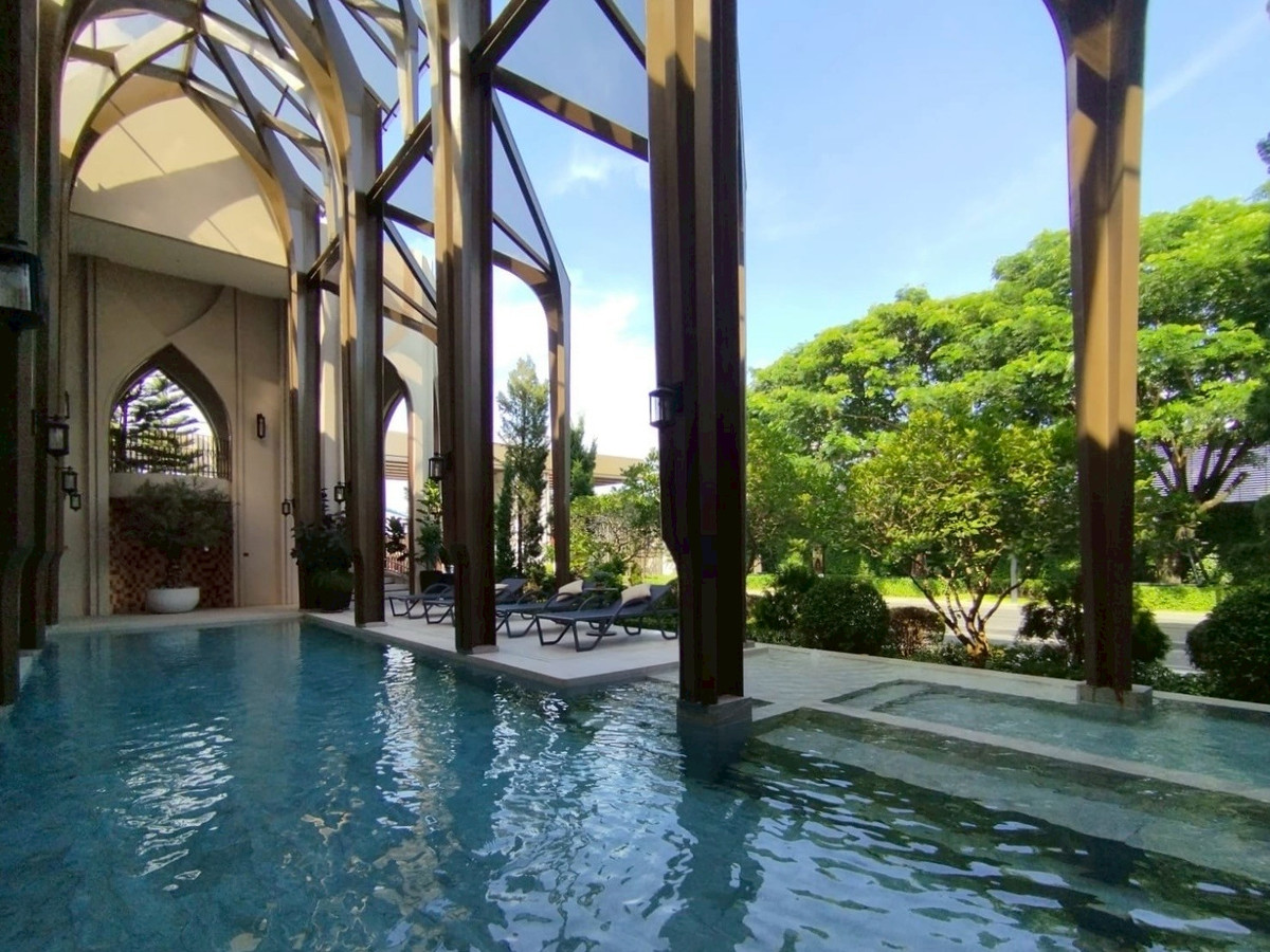 For SaleHotel&Apartment BusinessPinklao, Charansanitwong : Luxury mansion for sale, luxury house, single house, Grand Bangkok Boulevard Pinklao-Borom, corner house with private elevator.