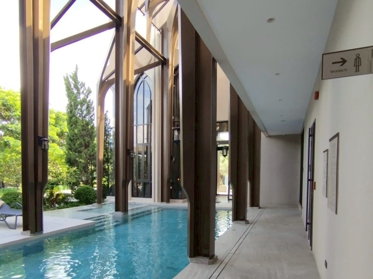 For SaleHotel&Apartment BusinessPinklao, Charansanitwong : Luxury mansion for sale, luxury house, single house, Grand Bangkok Boulevard Pinklao-Borom, corner house with private elevator.