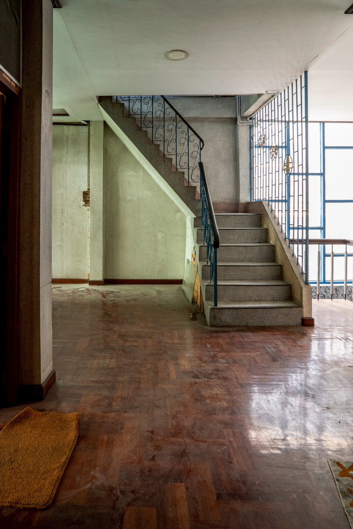 ขายทาวน์โฮมเยาวราช บางลำพู : ขาย ❗️ ทาวน์เฮ้า 6 ชั้น 2 คูหา บ้านเปล่า ทำเลดีมาก ใกล้กับ MRT สนามไชย และ MRT สามยอด