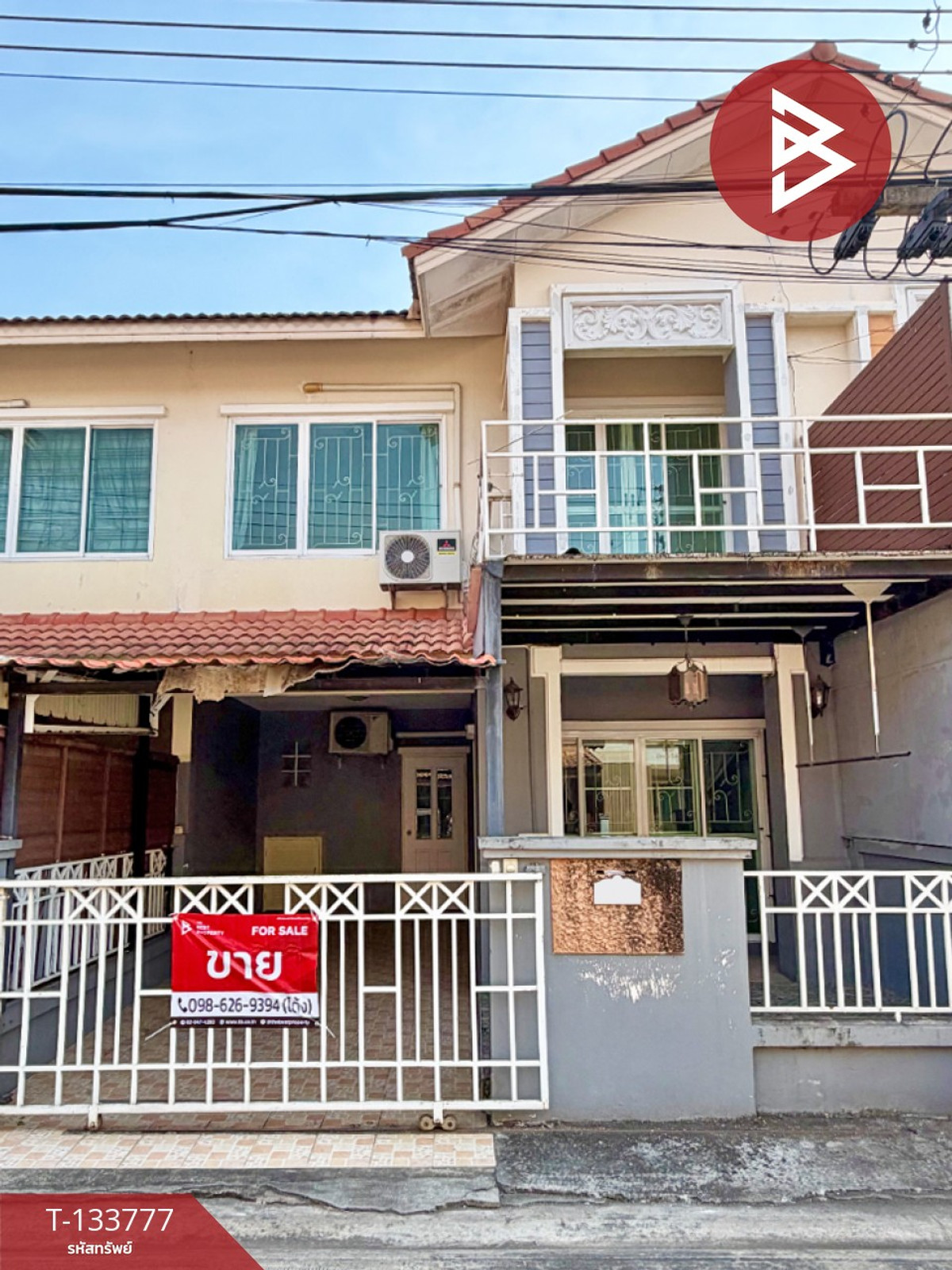 For SaleTownhomePathum Thani,Rangsit, Thammasat : Townhouse for sale Fah Piyarom Village, Ruean Phruek Phase 8, Lam Luk Ka, Pathum Thani