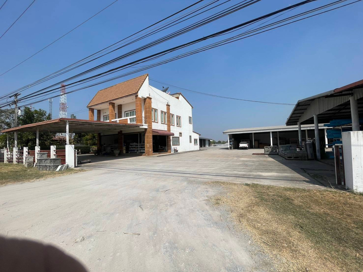 ขายที่ดินมหาสารคาม : ขายที่ดินพร้อมสิ่งปลูกสร้าง  📍 ถนนโกสุม–ขอนแก่น ต.แพง อ.โกสุมพิสัย จ.มหาสารคาม ที่ตั้งอยู่ในพื้นที่อำเภอ โกสุมพิสัย จังหวัด มหาสารคาม