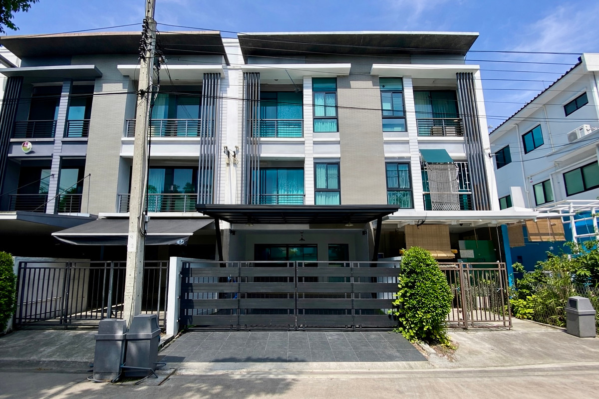 ให้เช่าทาวน์โฮมรามคำแหง หัวหมาก : ให้เช่า บ้านกลางเมือง พระราม 9 – รามคำแหง ทาวน์โฮม 3 ชั้น สภาพใหม่ ทำเลศักยภาพ ใกล้ทางด่วนและ Airport Link