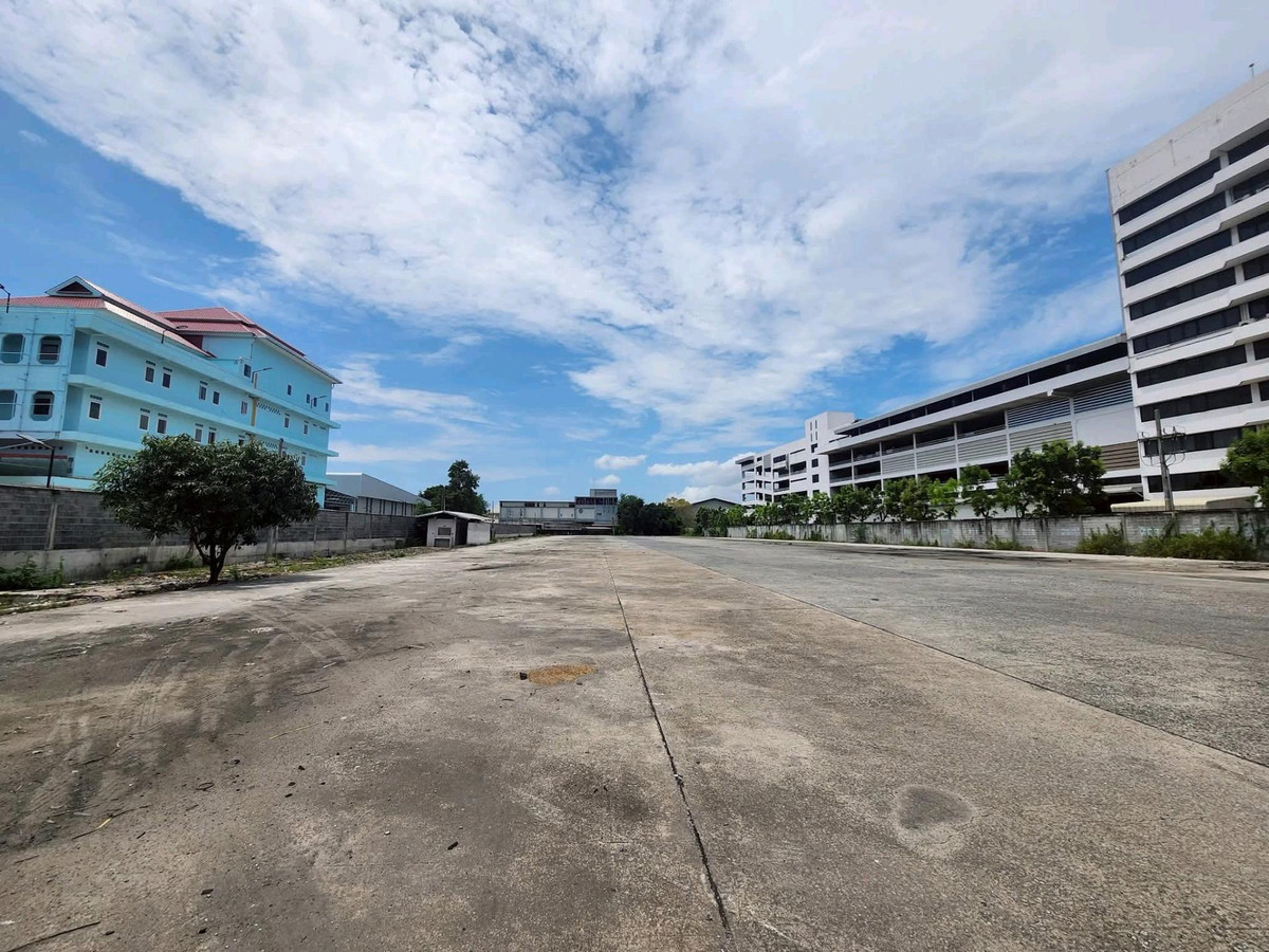 ให้เช่าที่ดินบางนา แบริ่ง ลาซาล : ให้เช่าที่ดิน 6 ไร่ ติดถนนบางนา-ตราด กม.13 ทำเลศักยภาพ ใกล้สุวรรณภูมิ