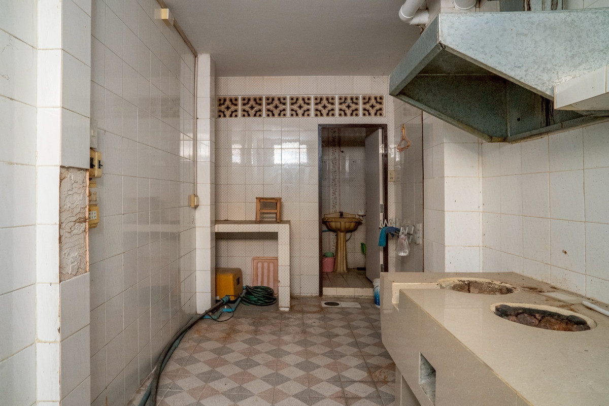 ขายทาวน์โฮมเยาวราช บางลำพู : ขาย ❗️ ทาวน์เฮ้า 6 ชั้น 2 คูหา บ้านเปล่า ทำเลดีมาก ใกล้กับ MRT สนามไชย และ MRT สามยอด