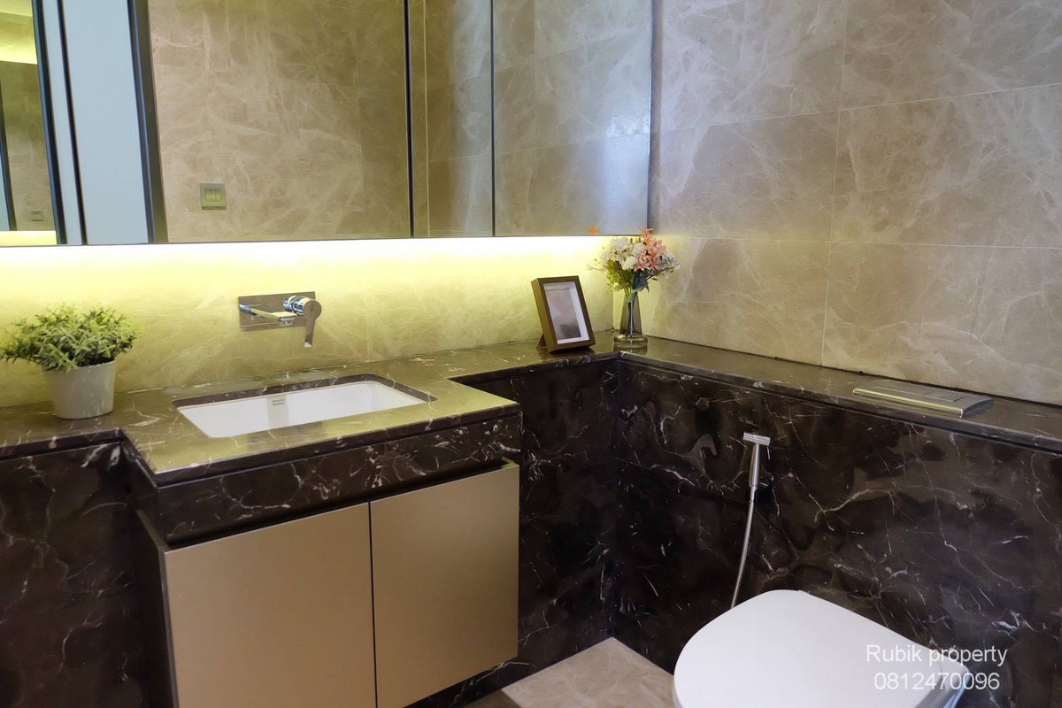 ให้เช่าคอนโดวิทยุ ชิดลม หลังสวน : 🌿 ให้เช่า 28 Chidlom – ห้องใหญ่ 88 ตร.ม. วิวสวน สวยมาก RB1704 คอนโดลักชัวรีใจกลางชิดลม ติด Central Chidlom / เดินถึง BTS Chidlom