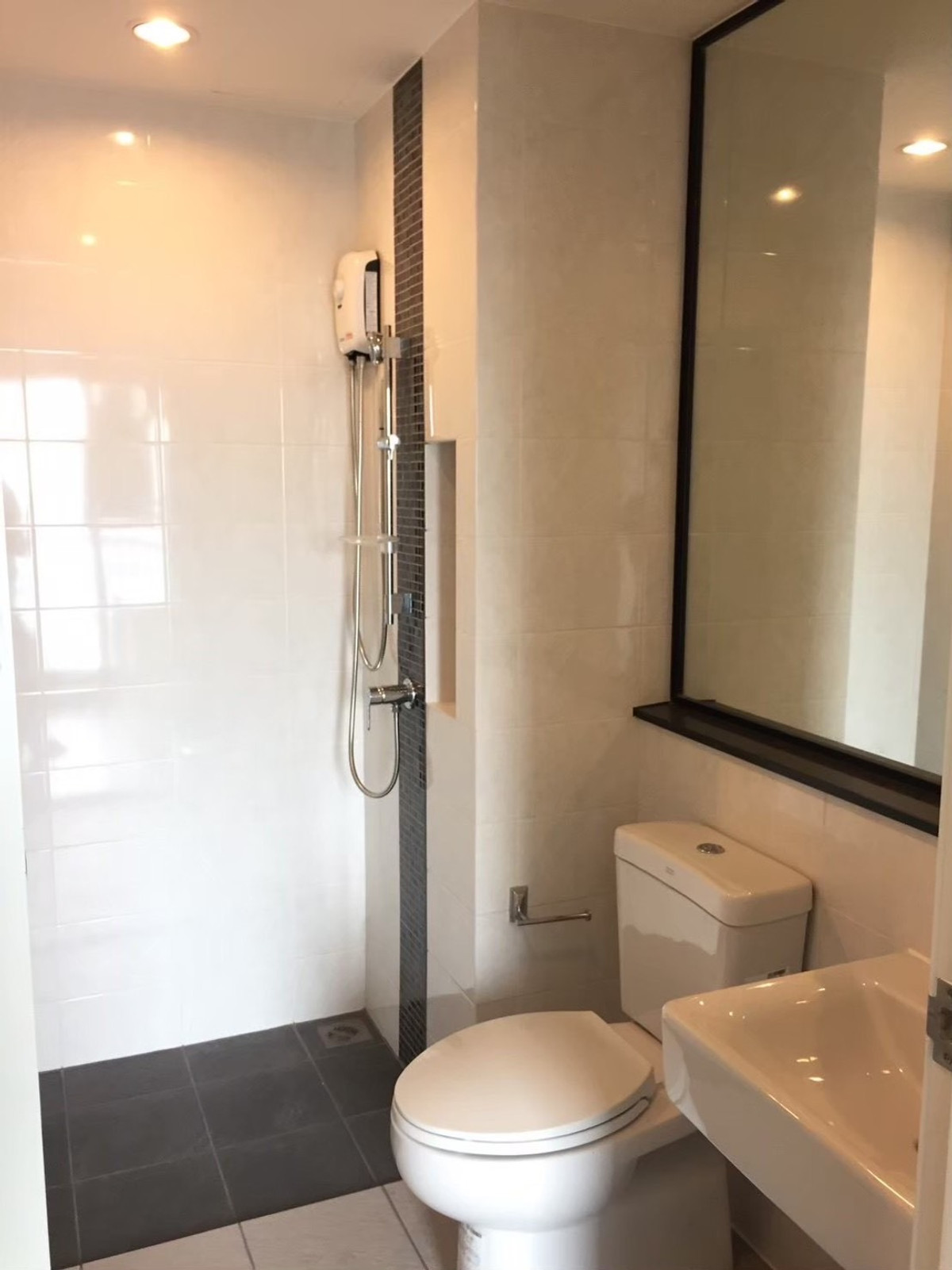 For RentCondoPinklao, Charansanitwong : ✨Condo for rent, 2 bedrooms, 2 bathrooms, MRT Bang O ✨ For rent, The Tree Rio Bang O Station🔥