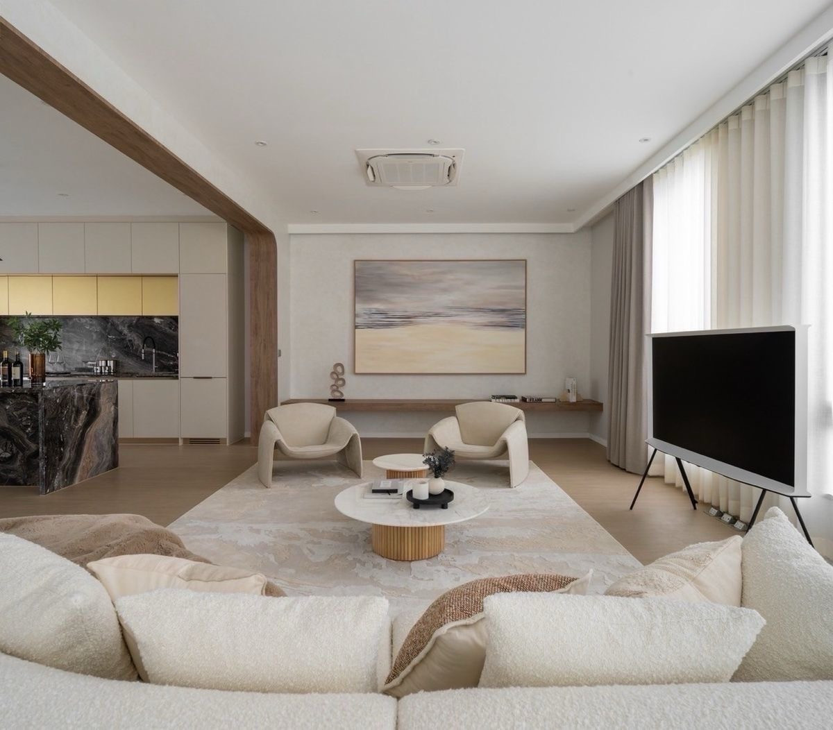 For SaleHousePattanakan, Srinakarin : Urgent sale🔥Bukan Phatthanakan, a luxurious detached house decorated in a modern design. Combined with classics ☎️0809895553 k.jin