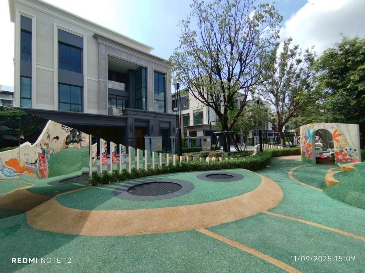 For SaleHotel&Apartment BusinessPinklao, Charansanitwong : Luxury mansion for sale, luxury house, single house, Grand Bangkok Boulevard Pinklao-Borom, corner house with private elevator.