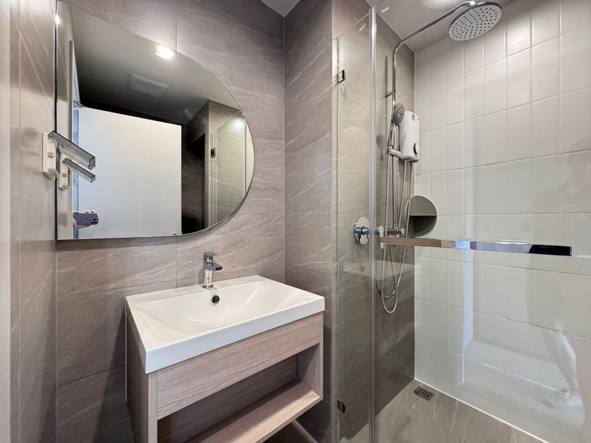 ให้เช่าคอนโดวงเวียนใหญ่ เจริญนคร : Reference Sathorn Wongwianyai 1 bedroom, วิวแม่น้ำ ให้เช่า 22,000/เดือน