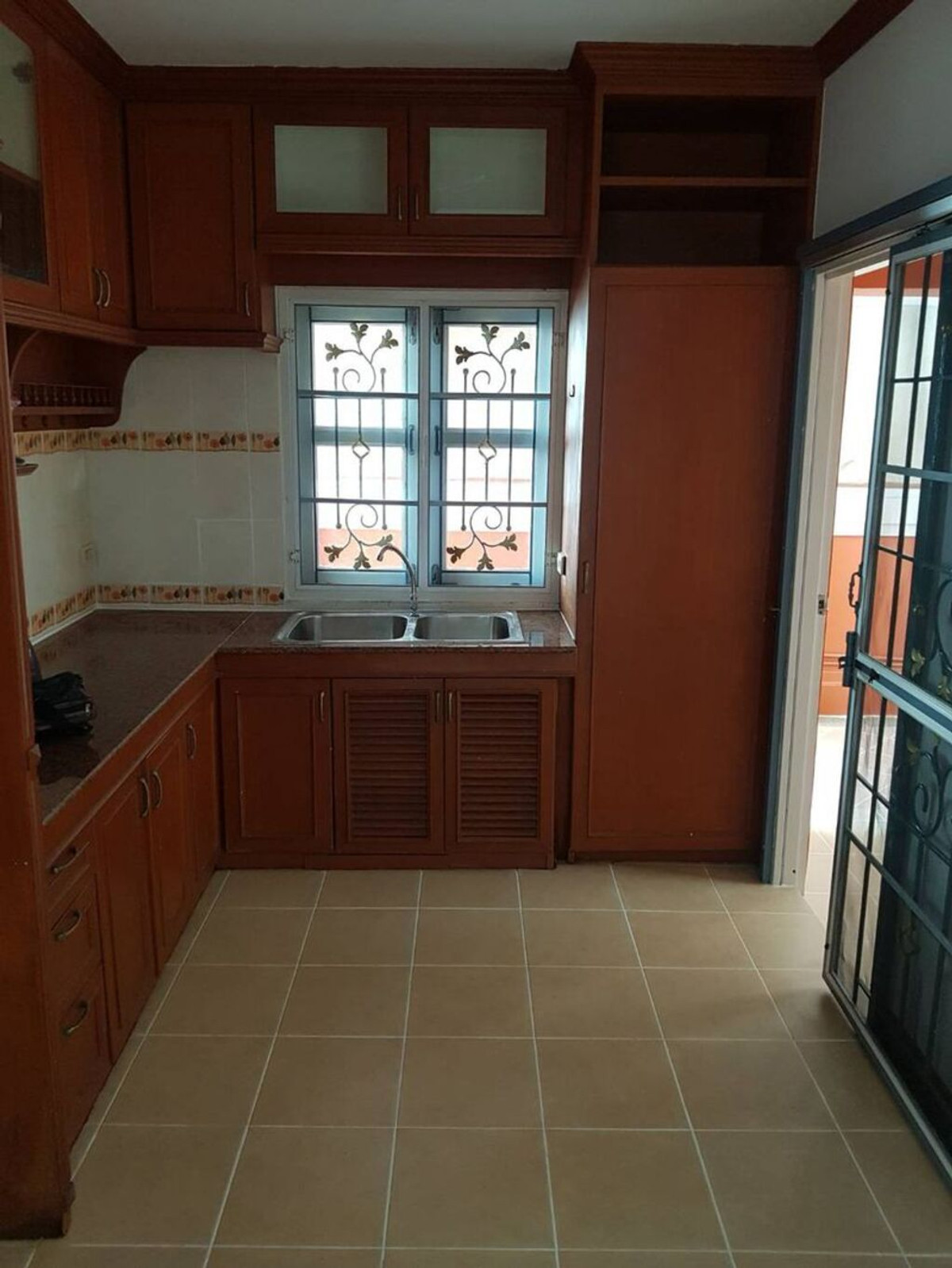 ให้เช่าบ้านปทุมธานี รังสิต ธรรมศาสตร์ : ให้เช่า ภัสสร 2 คลอง 3 เลขที่ 34/293 (เลี้ยงสัตว์ได้)(ทำโฮมออฟฟิศได้)