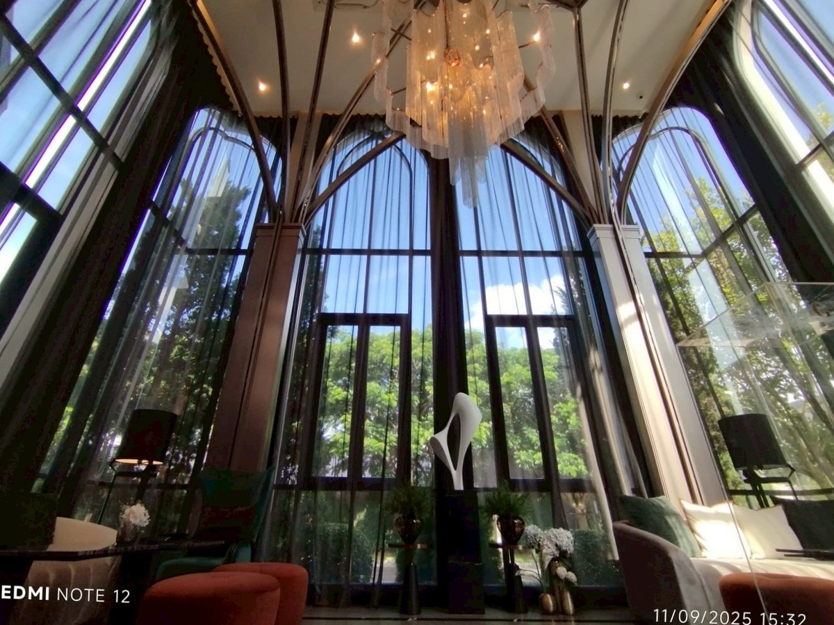 For SaleHotel&Apartment BusinessPinklao, Charansanitwong : Luxury mansion for sale, luxury house, single house, Grand Bangkok Boulevard Pinklao-Borom, corner house with private elevator.